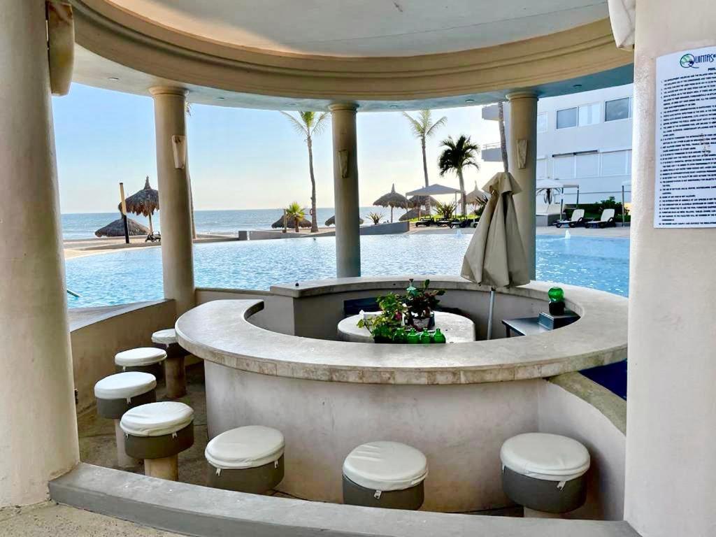 A Pie De Playa Con Alberca Jacuzzi Vista Al Mar Apartment Mazatlan Exterior photo
